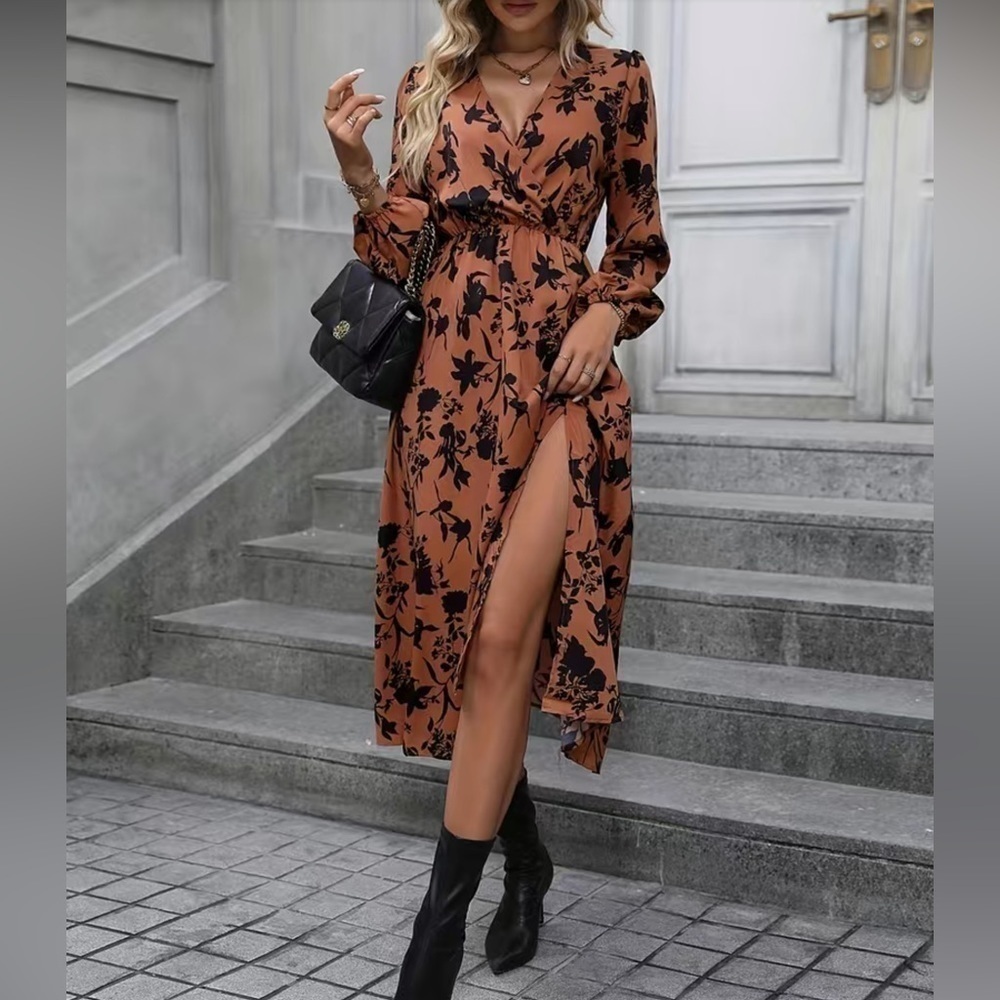 🌵 NWT🌵Floral Print Split V Neck Elegant Long Sleeve Dress  size M/6 - Picture 3 of 7